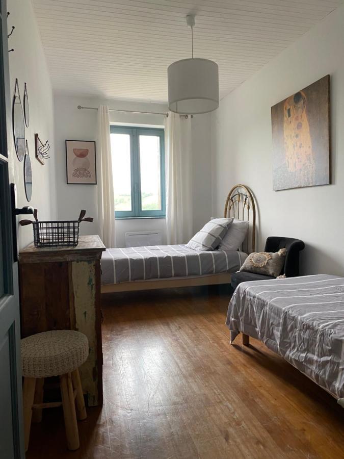 Maison Sur Cour Courzieu Extérieur photo