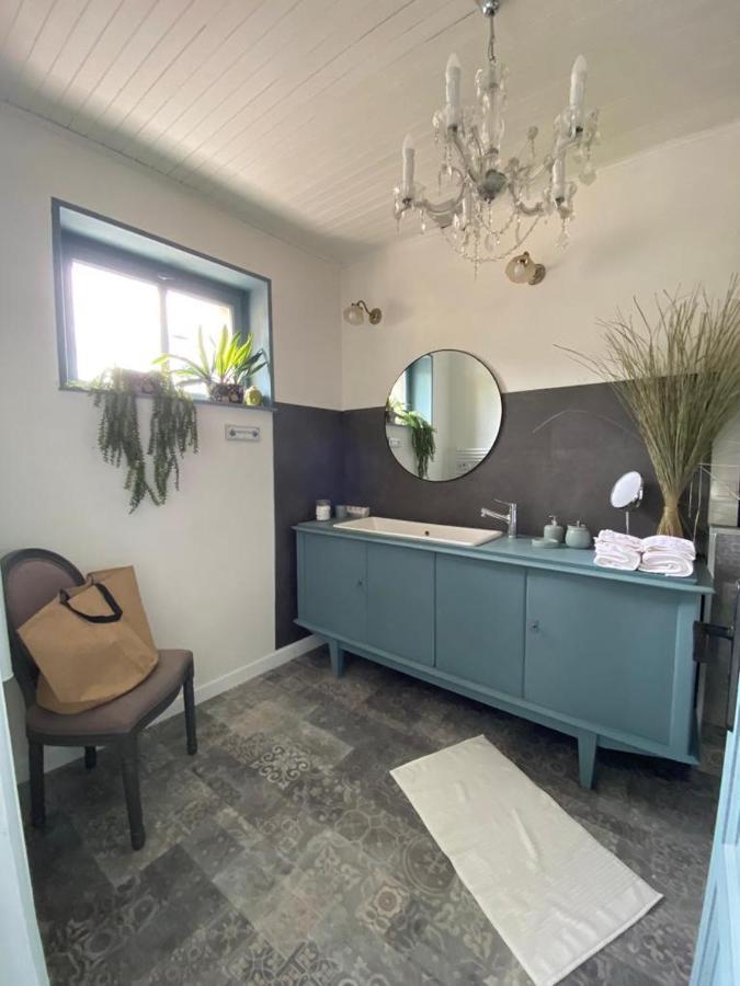 Maison Sur Cour Courzieu Extérieur photo